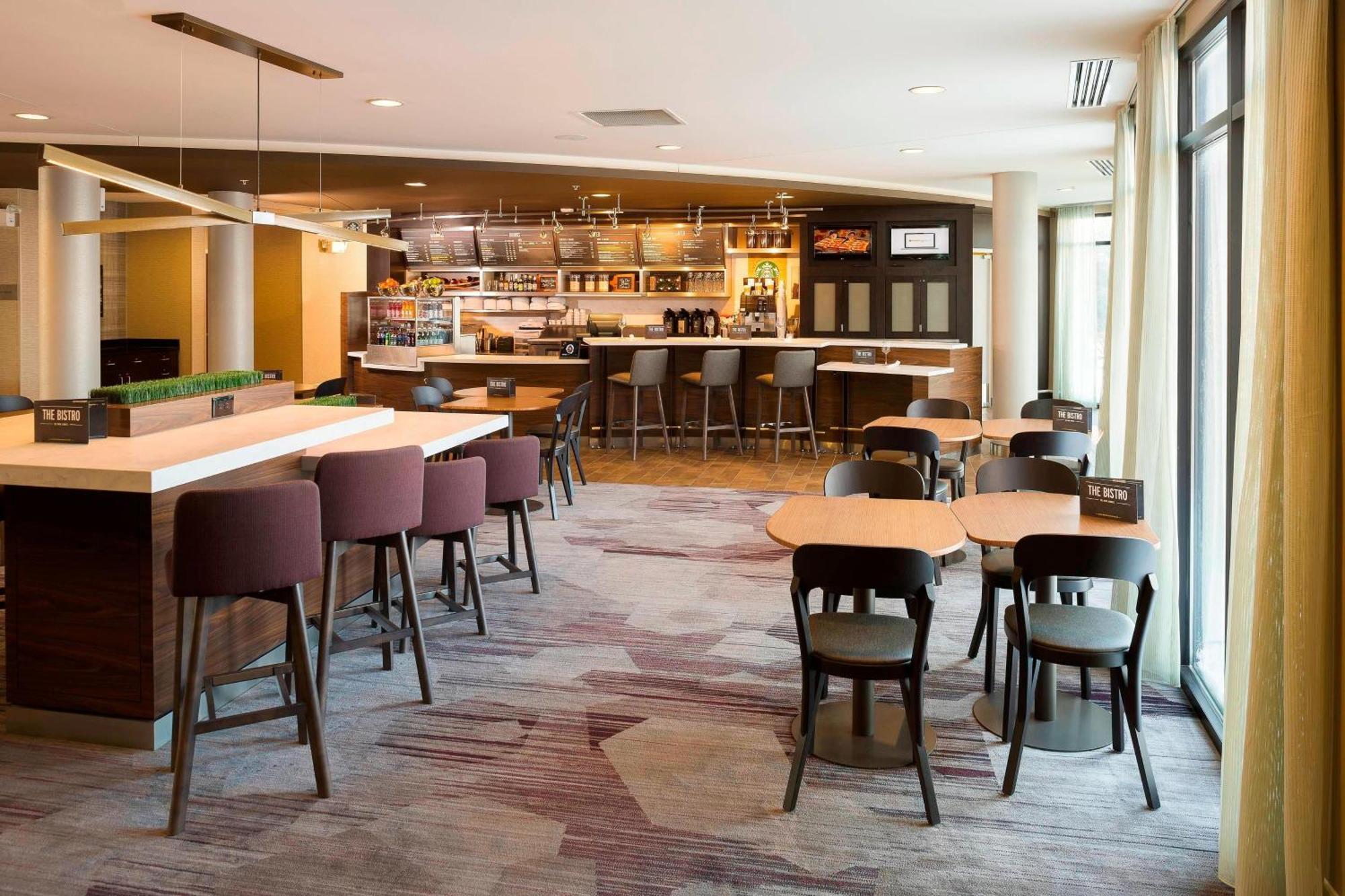 Courtyard By Marriott Сиукс Фолс Екстериор снимка